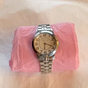 Anne Klein Classic Link bracelet watch, Silver tone